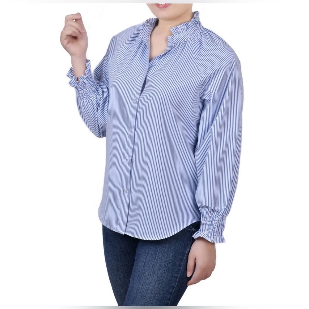 NY Collection Women's Blue and White Striped Button Down Shirt